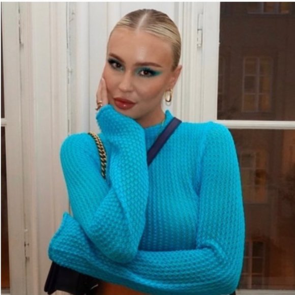 BLOGGER'S FAVE! Zara Blue Pointelle Knit Sweater NWT - Picture 2 of 16